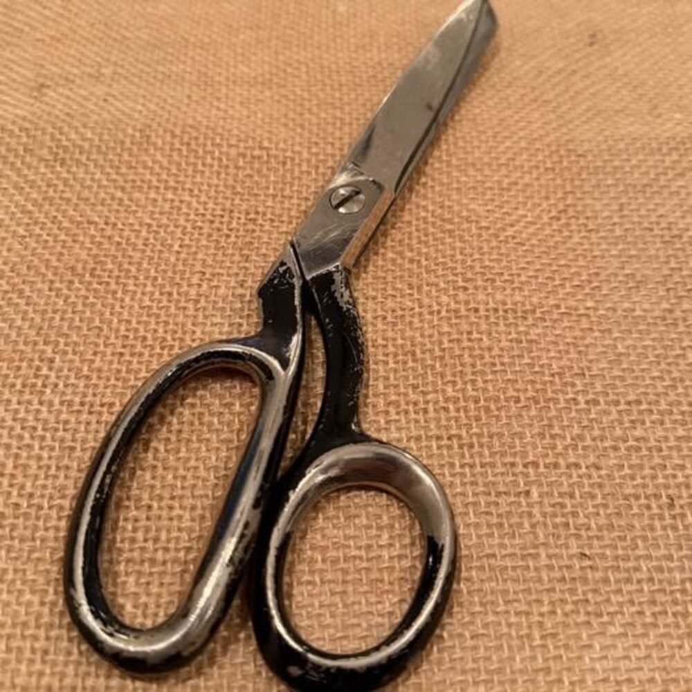 Vintage Heavy Duty Tailor Shears~Mundial Brazil 455-8